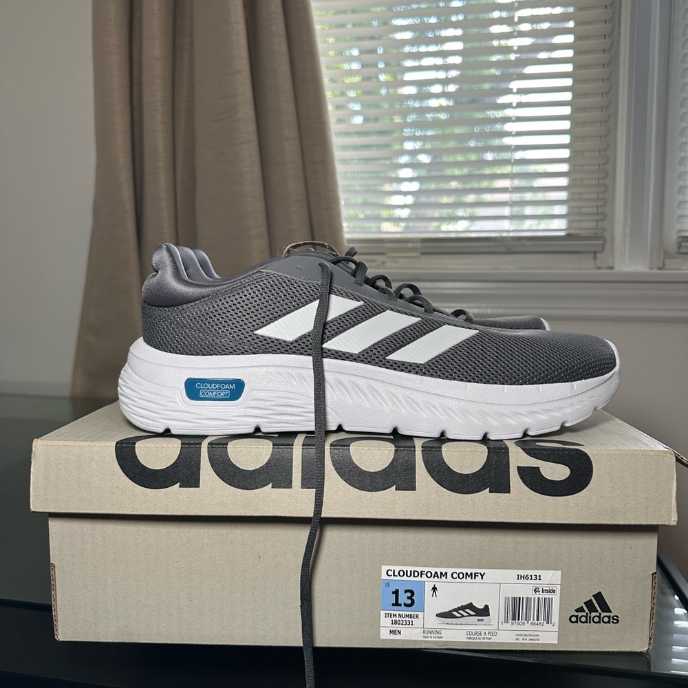 Adidas Men's Gray and White Cloudfoam Sneakers